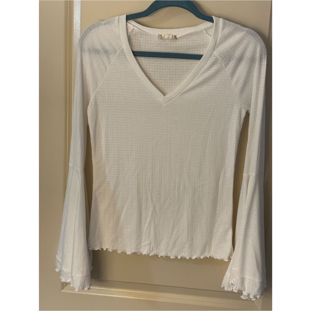 Altar'd State White V-Neck Long Bell Sleeve Ribbed Top Women’s Sz large